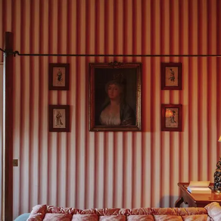 Magnifique Chateau D'hemevez Au Coeur De La Presqu'ile Du Cotentin *