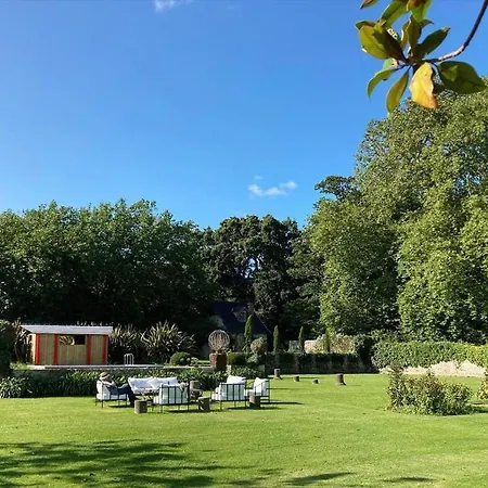 Magnifique Chateau D'hemevez Au Coeur De La Presqu'ile Du Cotentin
