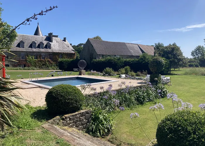 Magnifique Chateau D'hemevez Au Coeur De La Presqu'ile Du Cotentin